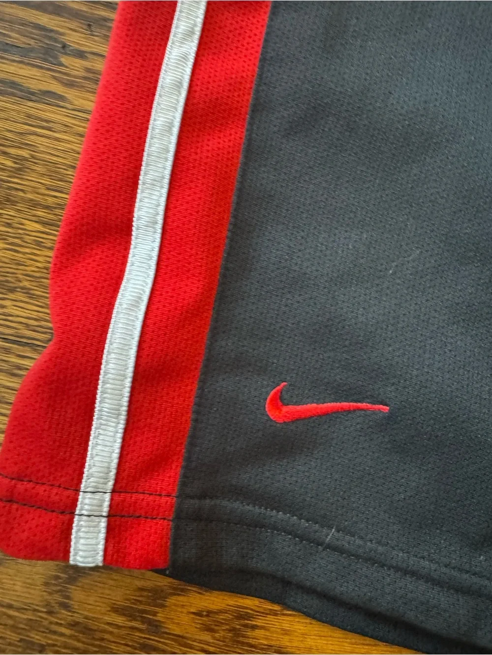 CINCINNATI REDS Nike Black & Red Athletic Shorts